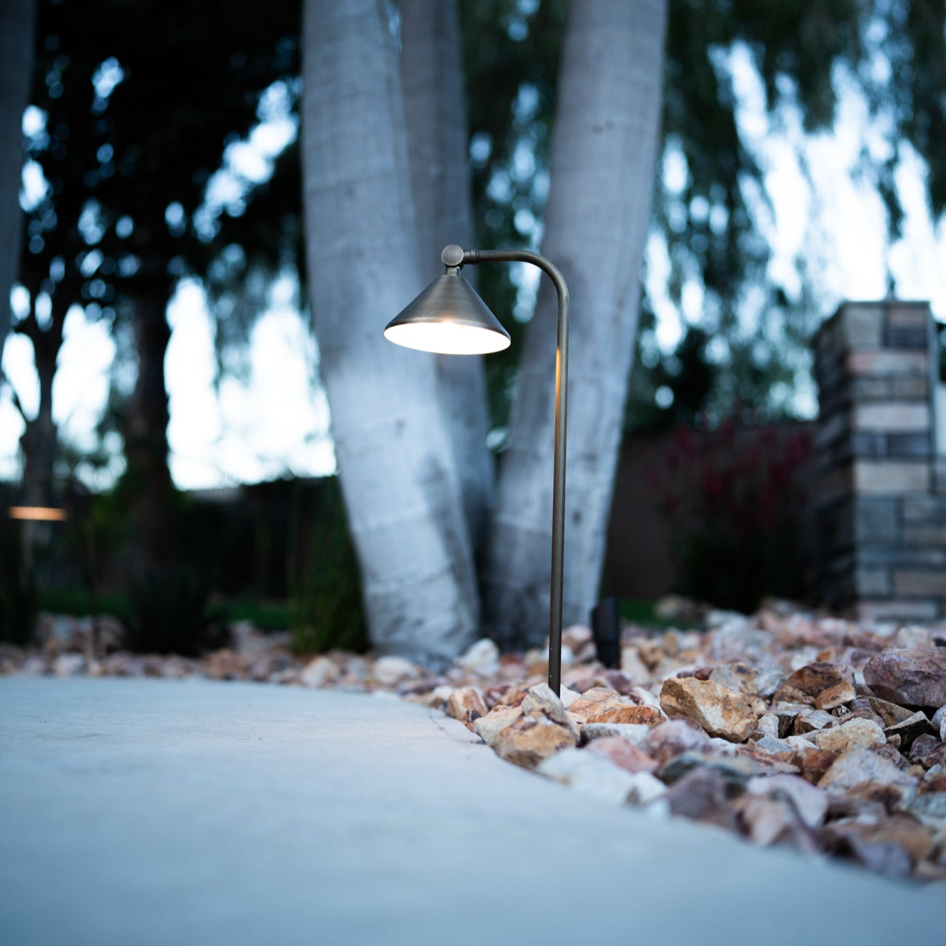 Tulay Bell Antique Brass Path Light