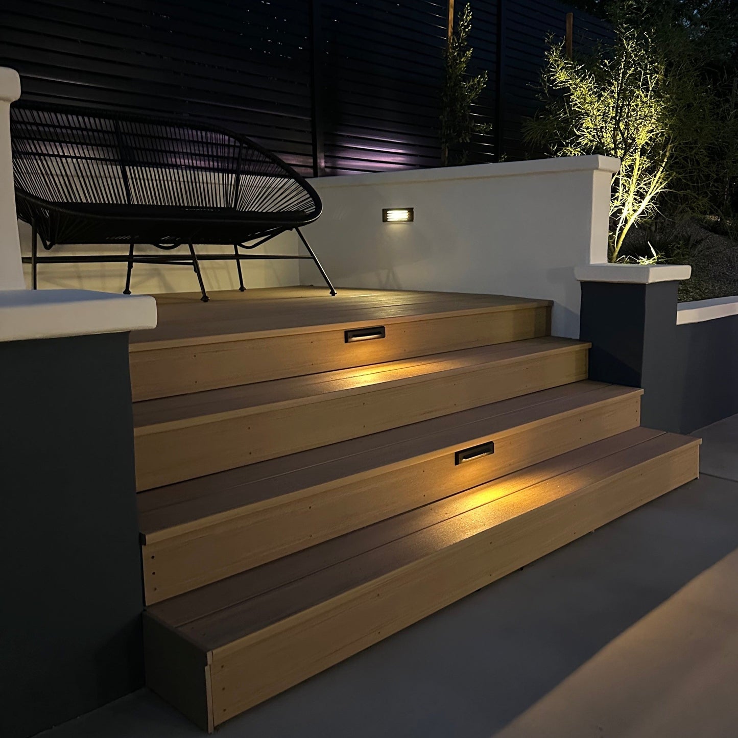 ARROW BLACK SIMPLE LOUV BRASS DECK LIGHT