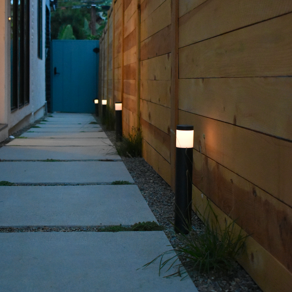 Brutus 15"-18" Black Brass Bollard