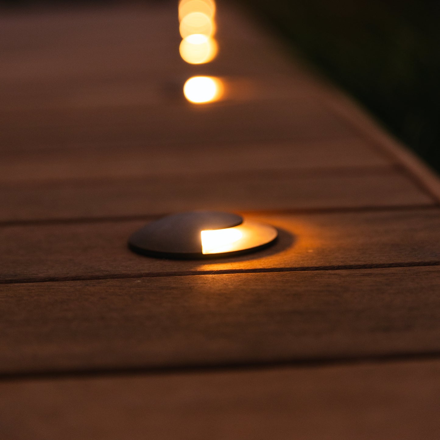 Stel-Path Antique Brass Well Light