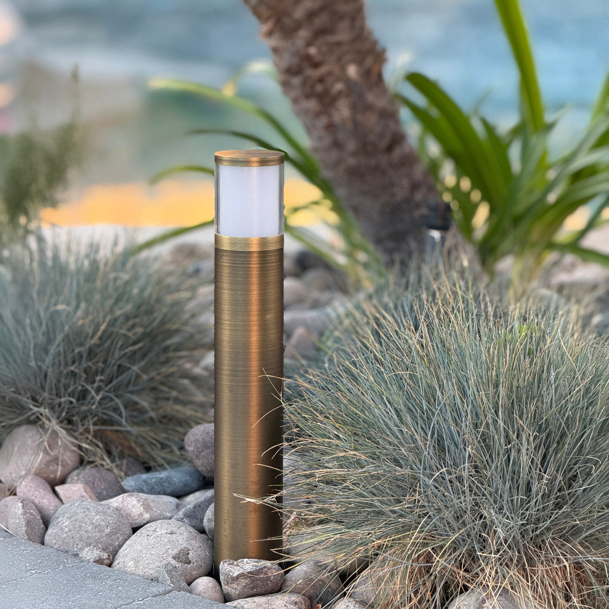 Brutus 8"-15" Brass Bollard